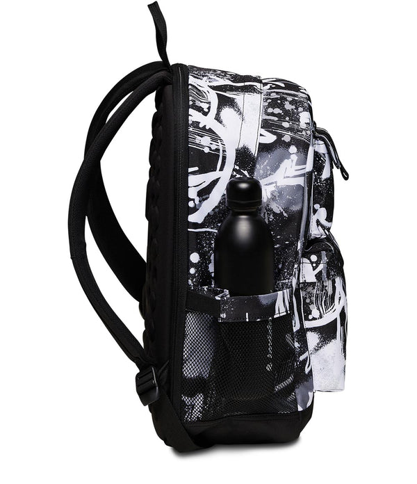 Seven® THE DOUBLE PRO POCKETS ERWEITERBARER RUCKSACK MIT POWERBANK